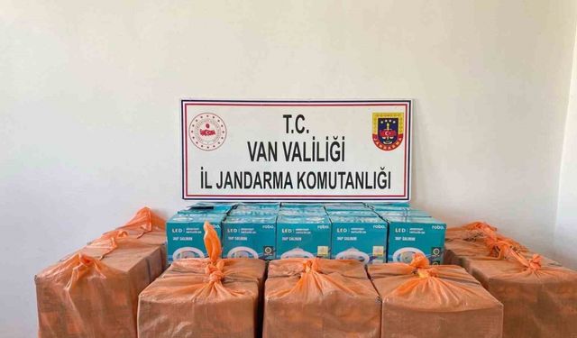 Van’da gümrük kaçağı malzeme ele geçirildi