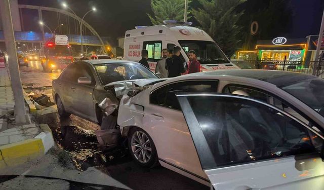 Van’da zincirleme kaza: 4 yaralı