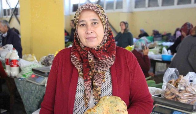 Vatandaş ormandan kova kova topladı, pazarda kilosunu 400 liraya sattı