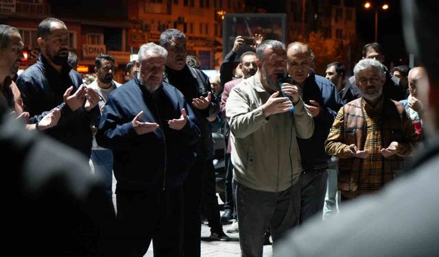 Vatandaşlar, Sumud Filosu’na saldıran İsrail’i protesto etti