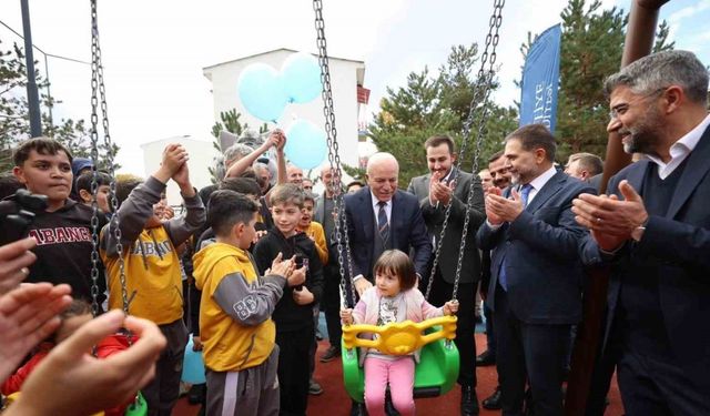 Yakutiye Belediyesi’nden üniversiteye örnek çocuk parkı