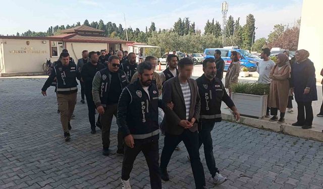 Yalova İl Göç İdaresi’ne yönelik operasyonda 9 zanlı adliyeye sevk edildi