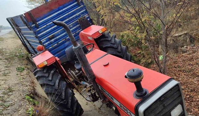 Yoldan çıkan traktörden düşen sürücü hayatını kaybetti