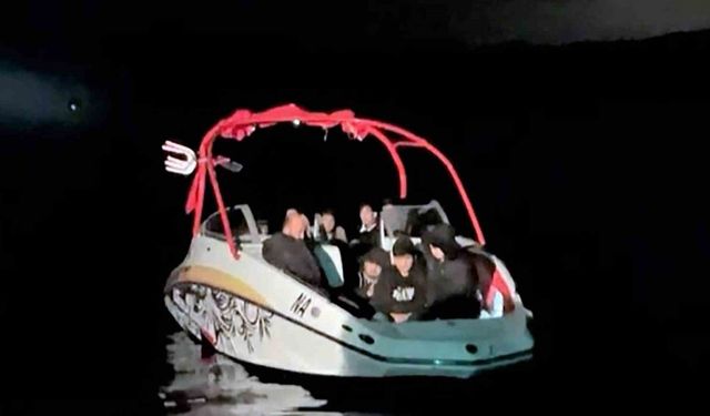 Yunanistan 8’i çocuk 19 düzensiz göçmeni ölüme itti