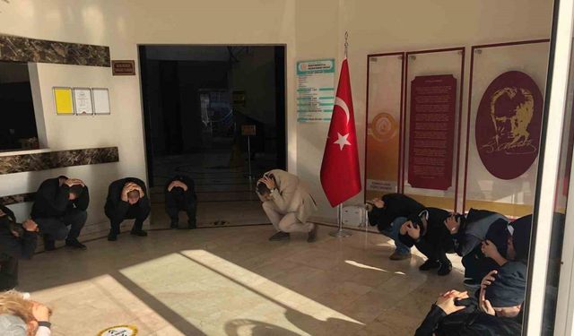 Zonguldak Öğretmenevi’nde deprem ve tahliye tatbikatı