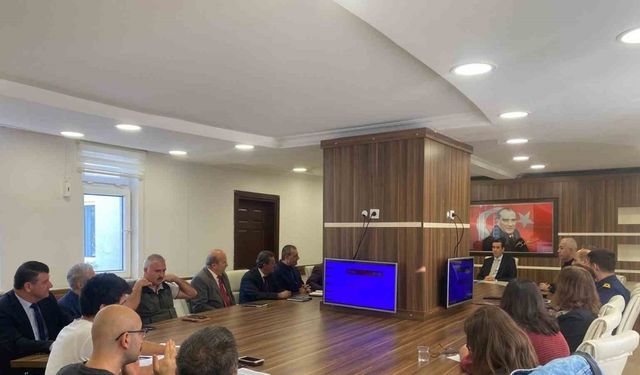 Bozyazı’da sahipsiz sokak hayvanları toplantısı