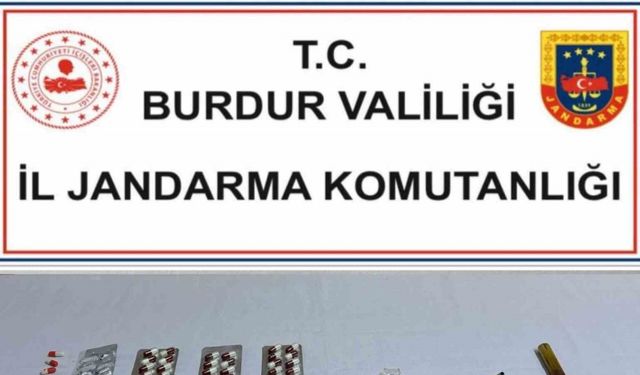 Burdur’da jandarmadan uyuşturucu operasyonunda 3 gözaltı