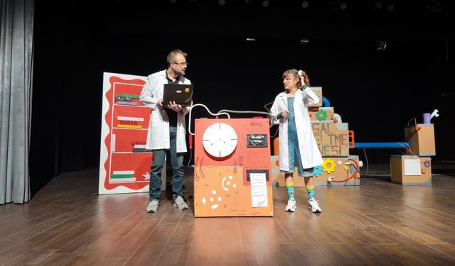 Isparta Belediyesi Şehir Tiyatroları çocuklarla buluştu