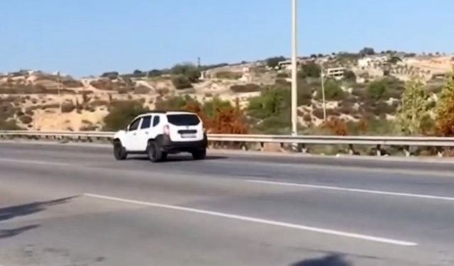 Otoyolda geri giden sürücüyü vatandaş çekti, jandarma ceza kesti