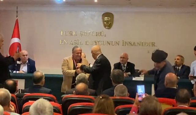 Gazeteci A.Vahap Şehitoğlu’na “Altın Orkide Nişanı”!