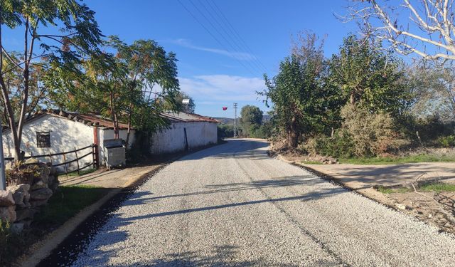 Yumurtalık’ta Herekli Mahallesi Yolu Yenilendi