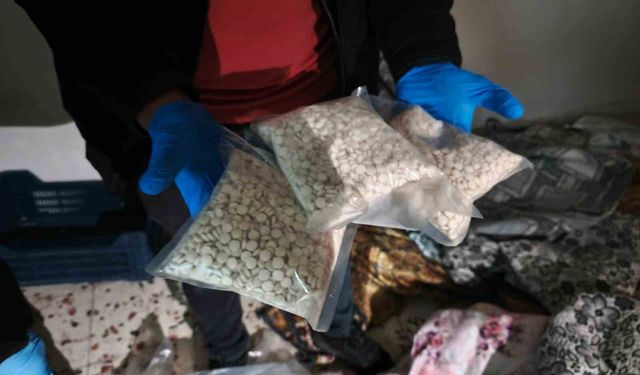 Adana'da torbacı operasyonunda 5 tutuklama