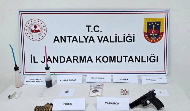 Antalya'da uyuşturucu operasyonu: 4 şüpheliye adli işlem