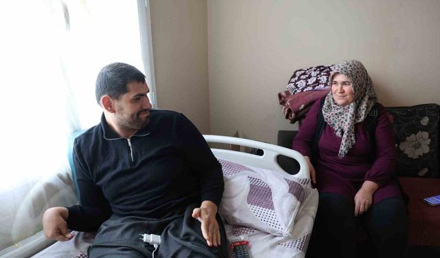 Boynuna batan tel engelli bıraktı, 24 yıldır mutluluk hayalleri kuruyor
