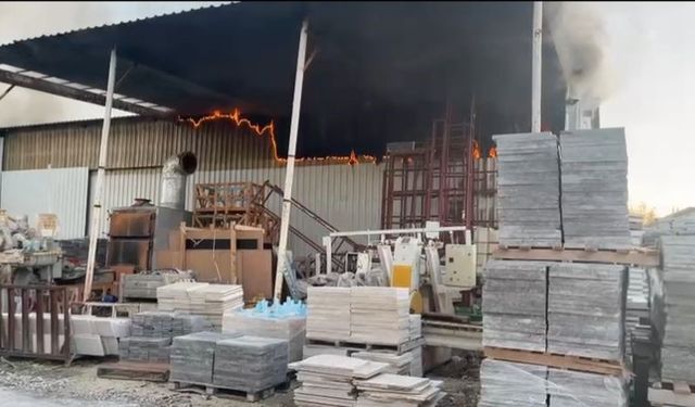 Burdur'da mermer fabrikasında yangın