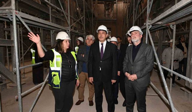 Depremlerle ağır hasar alan Kahramanmaraş'ın tarihi yeniden ayağa kalkıyor