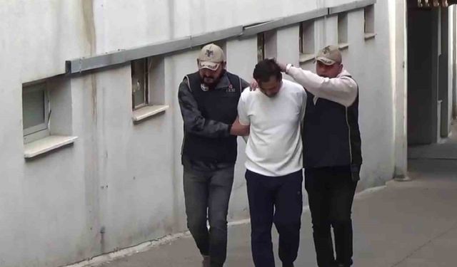 FETÖ firarisi ihraç icra müdürü Adana'da yakalandı
