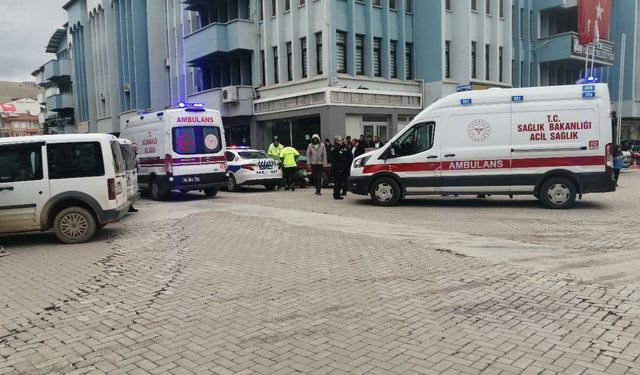 Isparta'da motosikletle otomobil çarpıştı: 1 yaralı