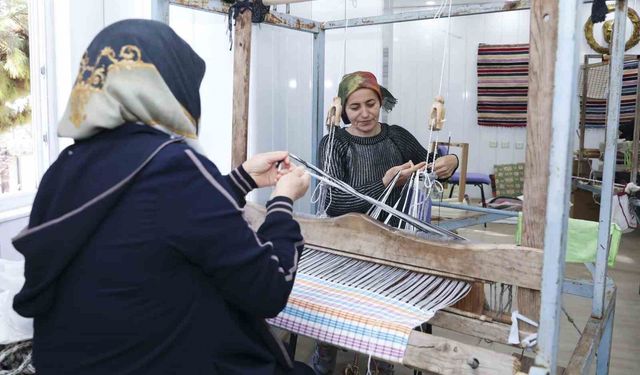 Tömük Atölyesi Kadınlara Güç Katıyor