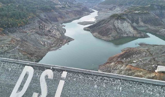Karaçay barajının su seviyesinin yüzde 6'ya düştüğü Hatay'da 230 sondaj vuruldu