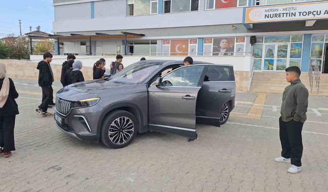 Öğrenciler TOGG'u yakından tanıdı