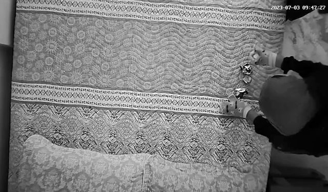 Osmaniye'de yatak odasındaki kameraya yansıyan hırsızlık