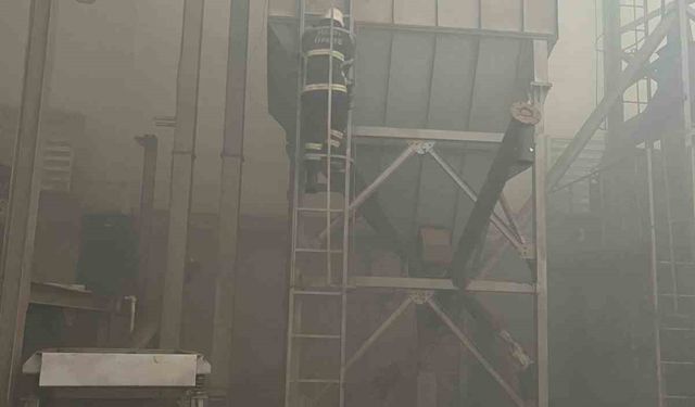 Reyhanlı'da fabrika yangını