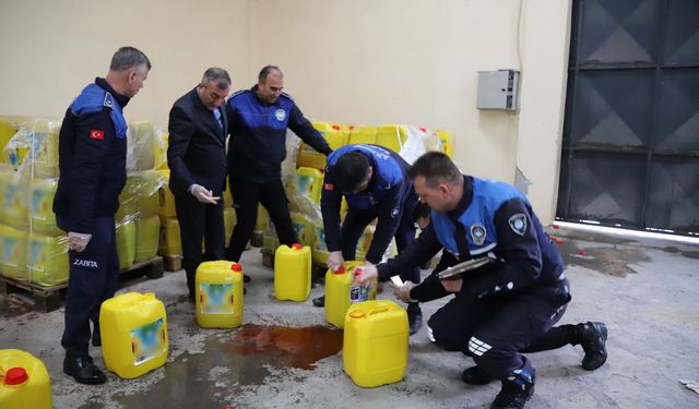 Yurt dışına yağ diye su göndereceklerdi