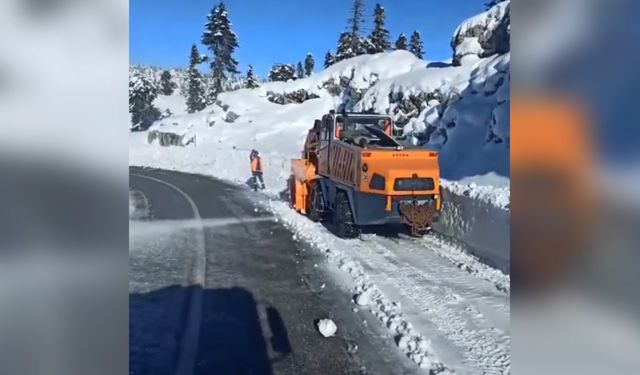 Mut Sartavul karayolunda yoğun kar!