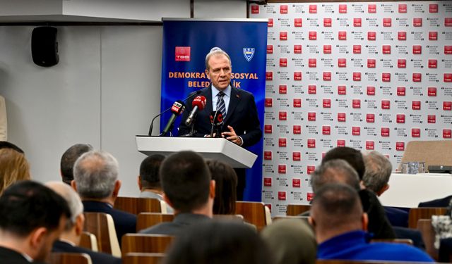 Vahap Seçer: “Demokrasi Yerelden Başlar”