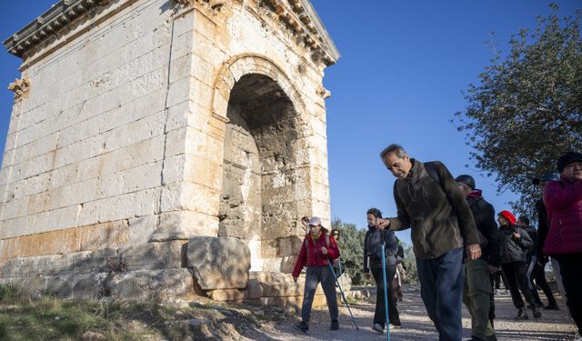 Tarihi Kilikya Yolu’nda Doğa ve Tarih Yürüyüşü