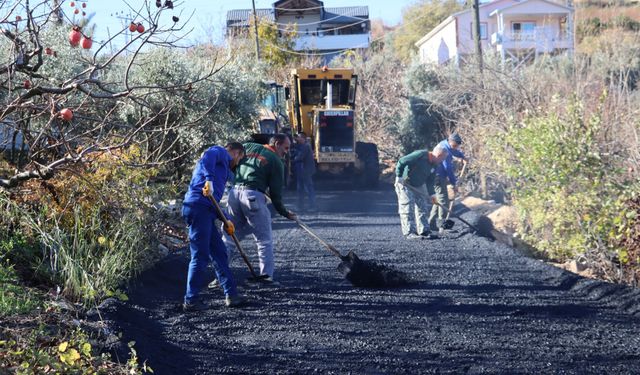 Toroslar’da Kırsal Yollara Asfalt Konforu