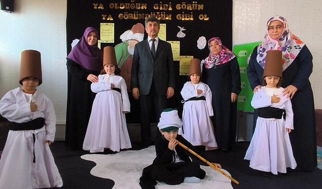 Anamur’da 4-6 yaş öğrencilerinden Mevlana anması