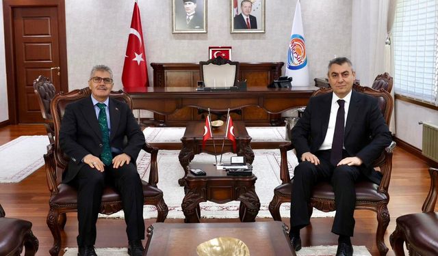 Niğde Valisi Cahit Çelik’ten Mersin Valisi Toros’a Ziyaret