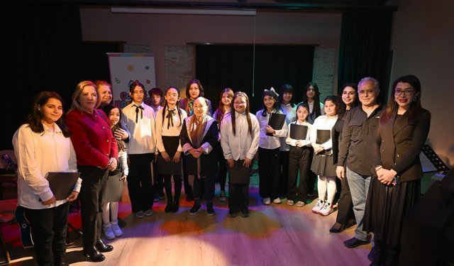 Mersin’de Miniklerin Eserleri Ziyaretçileri Büyüledi