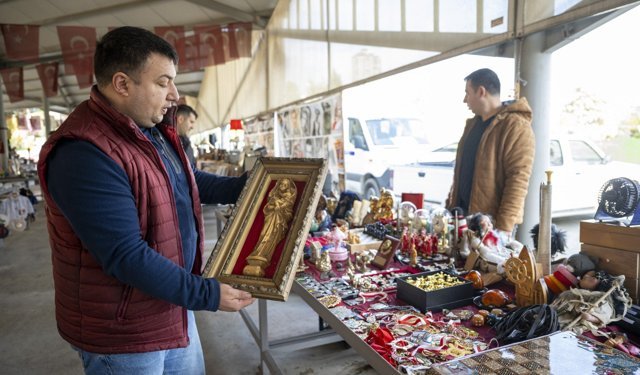 Mersin’in tarihi bu pazarda sergileniyor