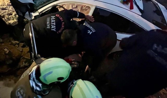 Defne'de trafik kazası: 2 yaralı