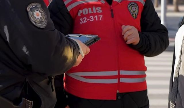 Huzurlu Sokaklar Uygulamasında 12 aranan şahıs yakalandı