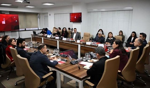 Mersin Büyükşehir, iklim değişikliğiyle mücadele deneyimlerini paylaştı