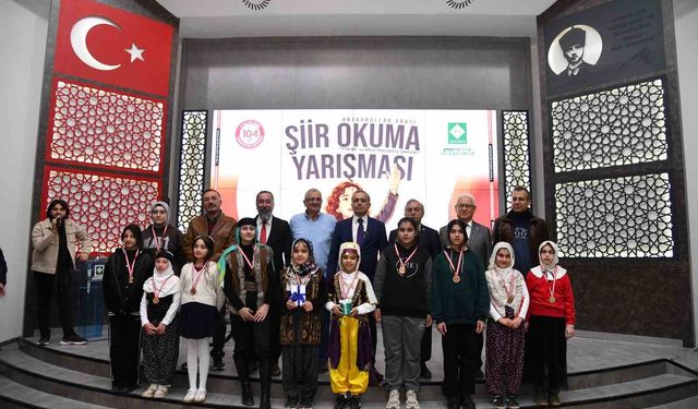 Osmaniye'de 7 Ocak coşkusu, ortaokullar arası şiir yarışmasıyla taçlandı