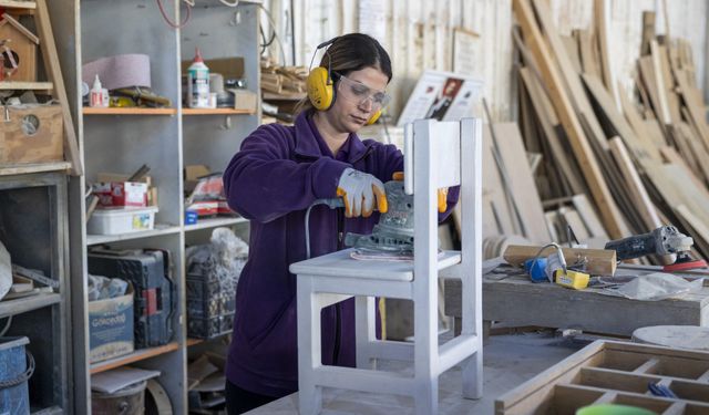 Tarsus Geri Dönüşüm Atölyesi Ekonomiye Can Veriyor