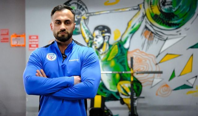 Altıeylül’ün Milli Gururu Ömer Pullu Gözünü Zirveye Dikti