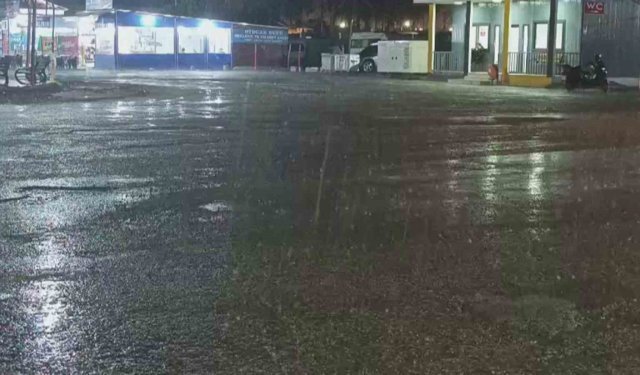 Hatay'da kuvvetli sağanak yağış