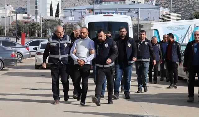 Kozan'daki cinayetle ilgili 2 şüpheli tutuklandı