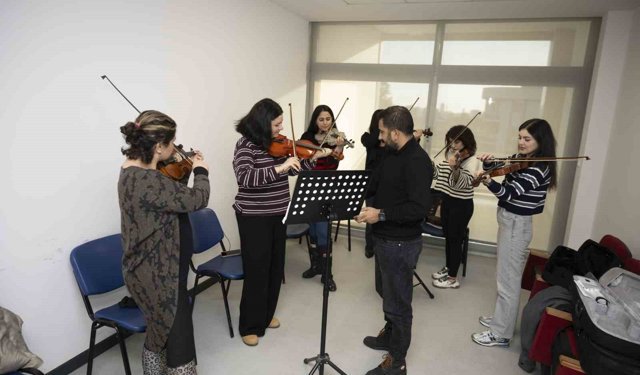 Mersin’de Ücretsiz Konservatuvar Kalitesinde Müzik Eğitimi