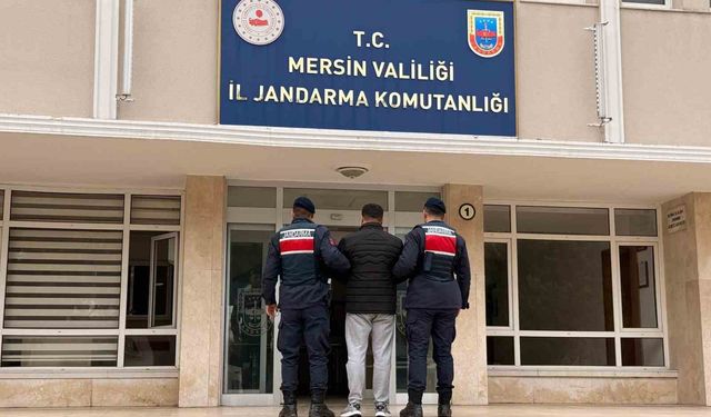 Plakasız araçla yakıt alıp kaçtı, jandarma yakaladı