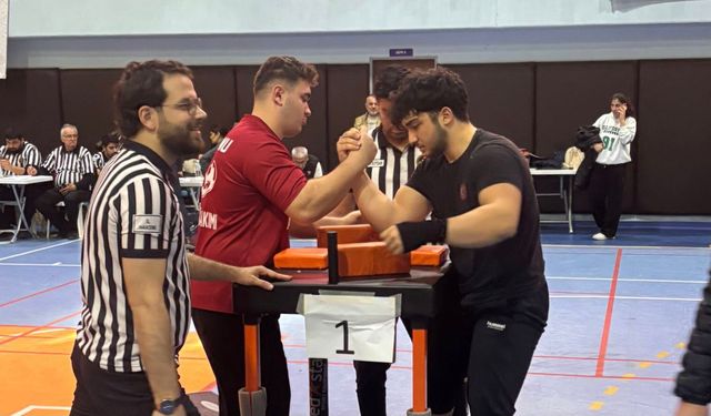 Kaan Aslan’dan Çifte Zafer: Hem Sağ Hem Sol Kolda Zirvede