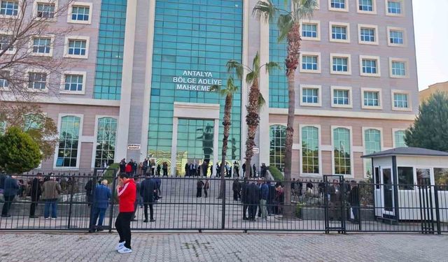 Antalya Büyükşehir Belediyesi soruşturması davasında tutuklu sanıklardan 3'üne tahliye
