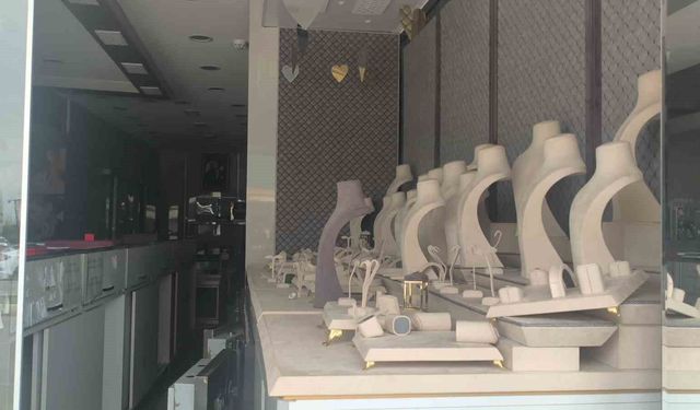 Antalya'da 'emanet' ve 'kar payı' vaadiyle 50 milyon liralık dolandırıcılık iddiası