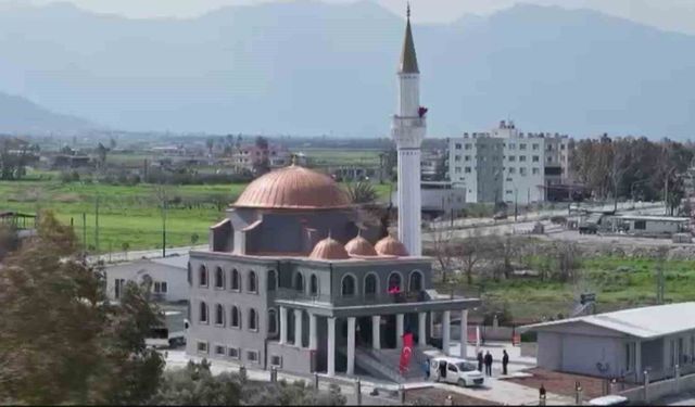 Depremin ardından inşa edilen 123. cami ibadete açıldı